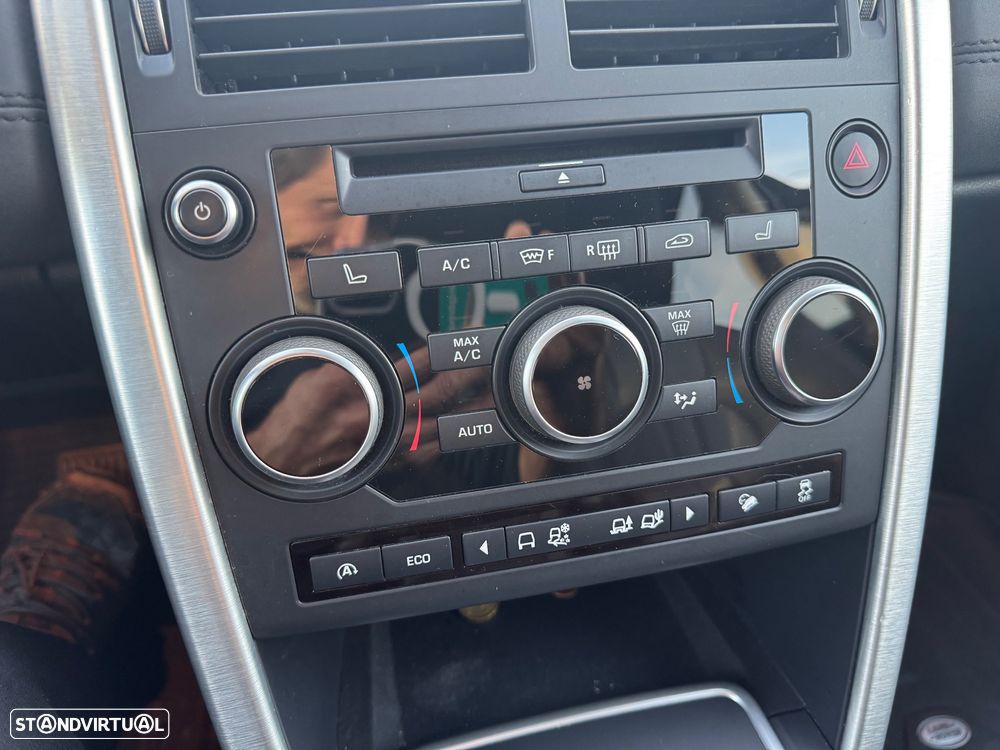 Land Rover Discovery Sport D180 HSE - 13