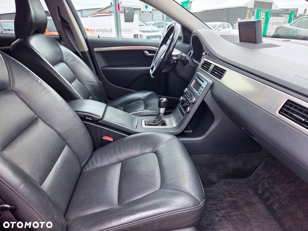 Volvo V70 2.0D Momentum - 32