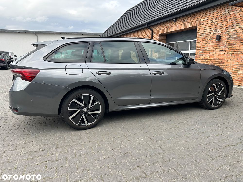 Skoda Octavia 1.5 TSI mHEV DSG Sportline - 10