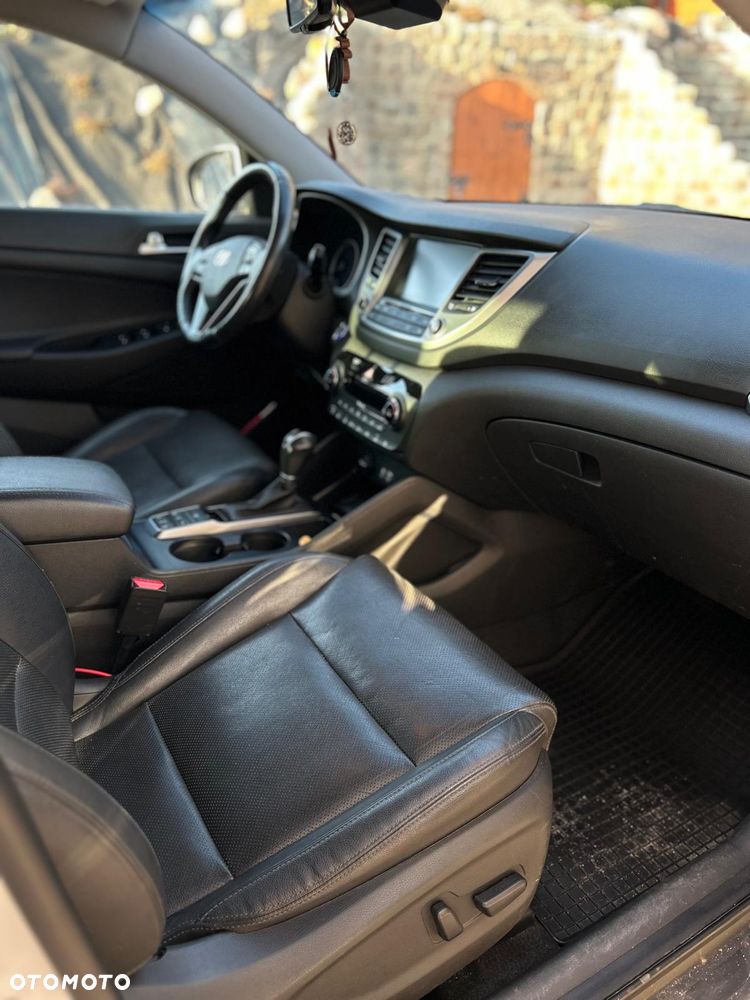 Hyundai Tucson 2.0 CRDI 4WD Automatik Premium - 7