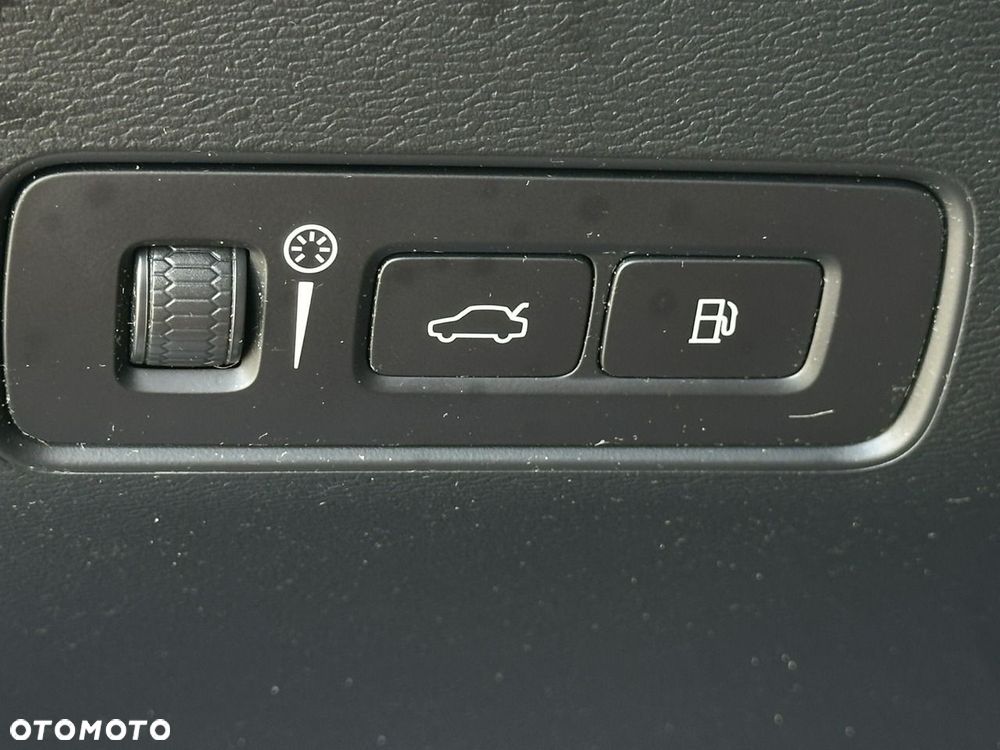 Volvo XC 40 - 35