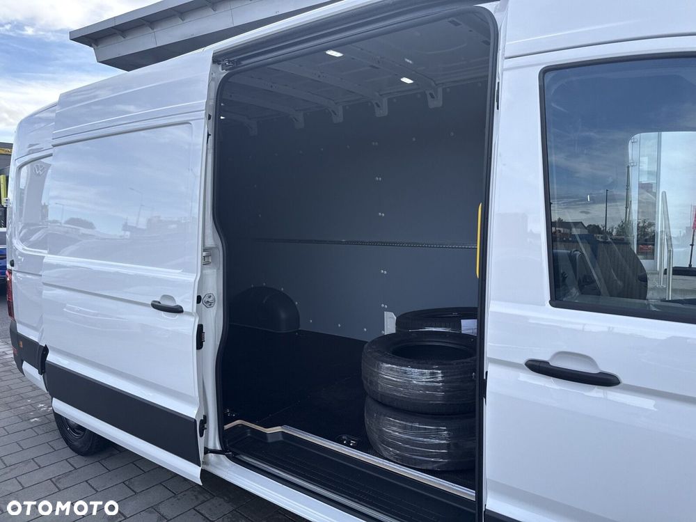 Volkswagen Crafter 35 2.0 TDI L4H3 4490 177 KM - 16