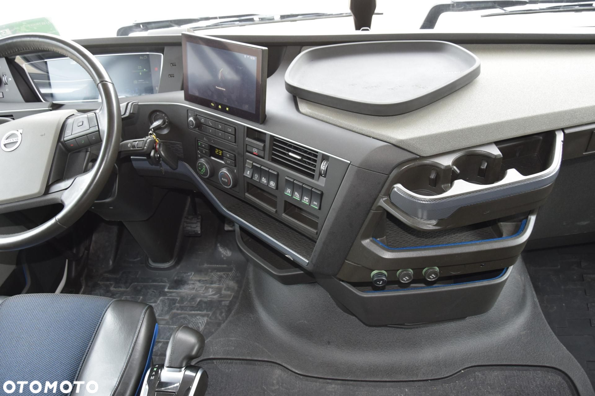 Volvo FH 500 Globetrotter XL - 12
