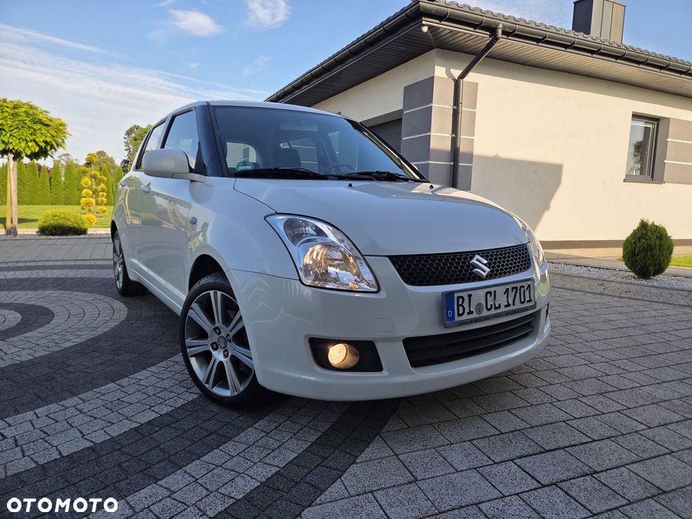 Suzuki Swift - 1