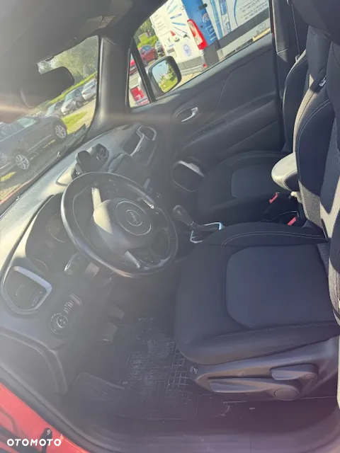Jeep Renegade - 14