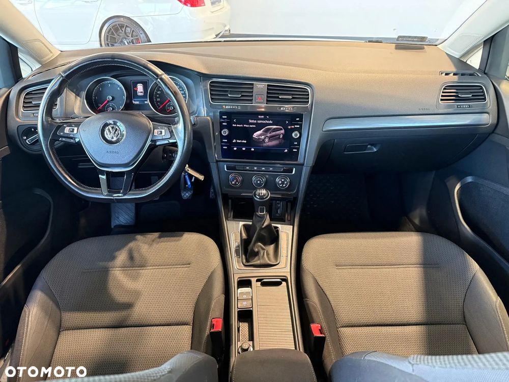Volkswagen Golf VII 1.6 TDI BMT Comfortline - 9