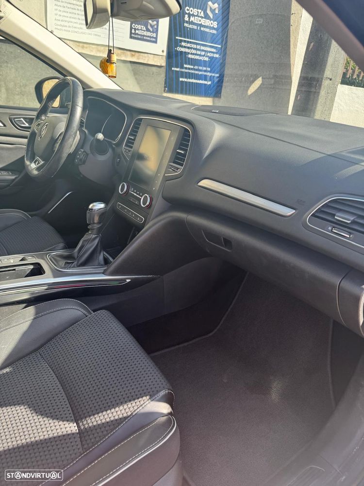 Renault Mégane ENERGY dCi 130 Start & Stop Bose Edition - 14