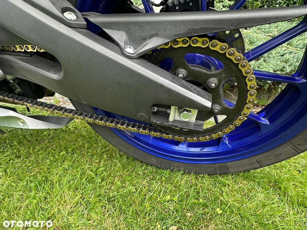 Yamaha YZF - 23
