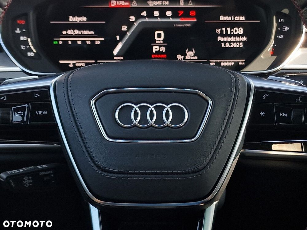 Audi S8 - 34