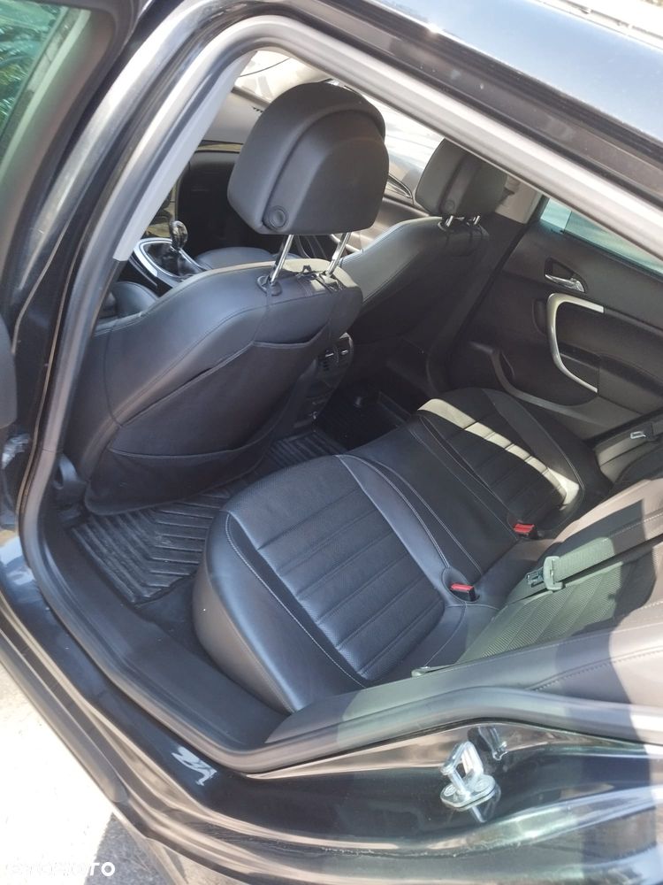 Opel Insignia 2.0 CDTI - 10