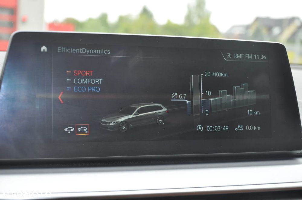 BMW Seria 5 520d xDrive - 21
