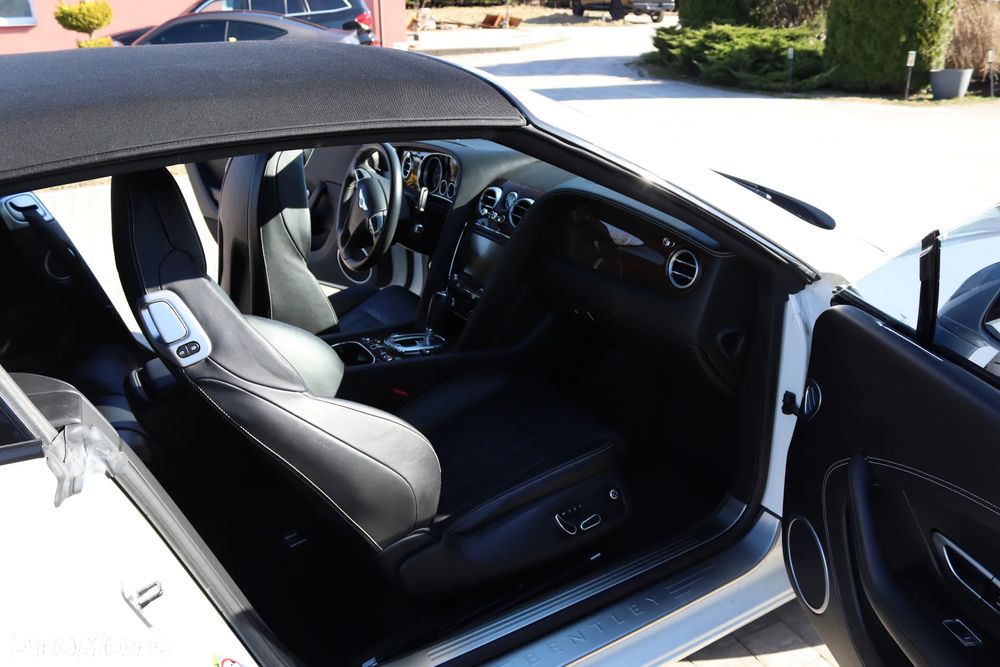 Bentley Continental GT V8 Convertible - 15