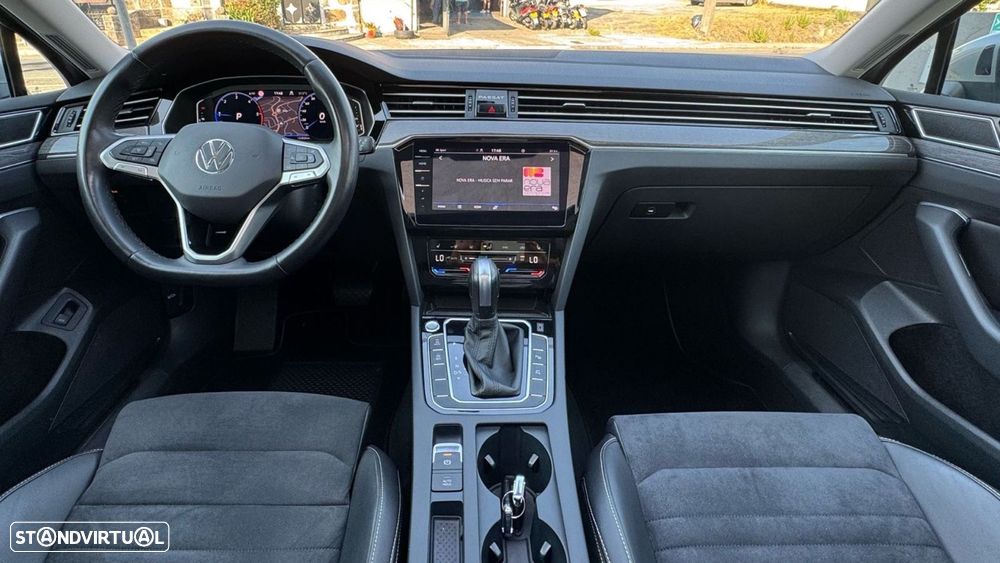VW Passat Variant 2.0 TDi Business DSG - 13