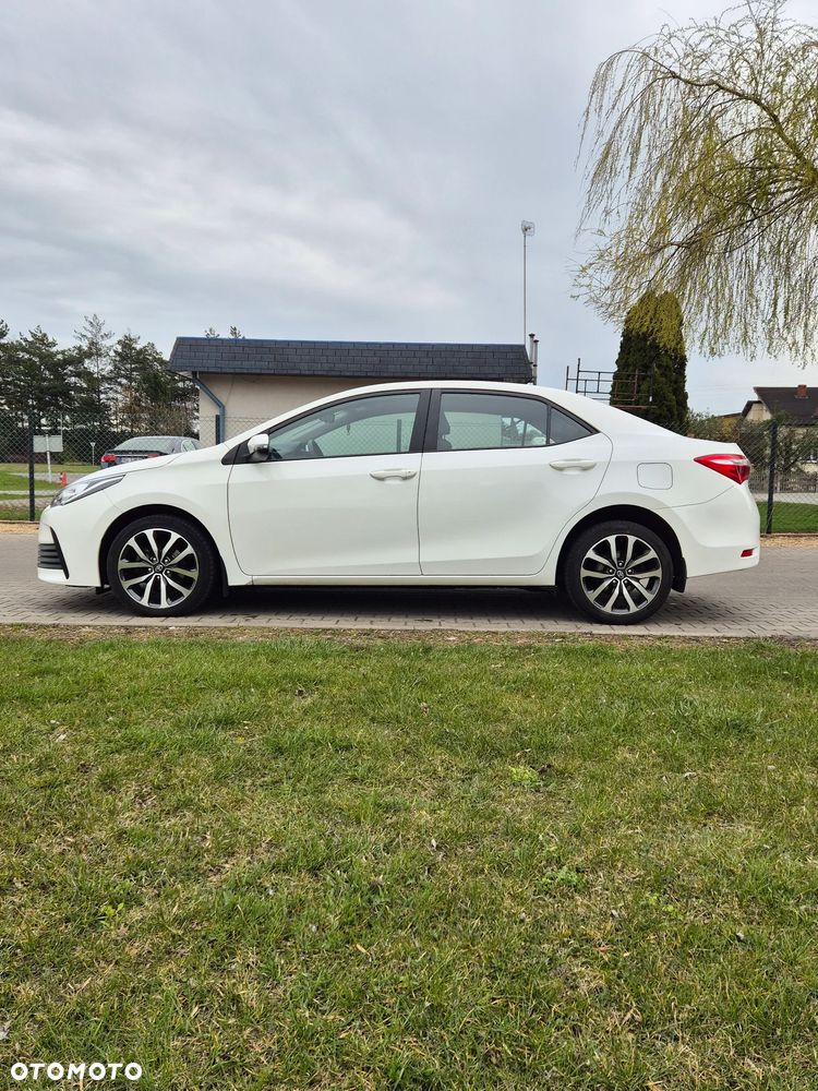 Toyota Corolla 1.33 Comfort - 11