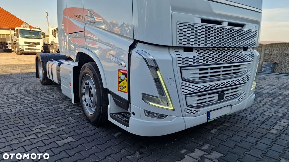 Volvo FH 500 Mega /Low Deck /Klima P. / Regulowane siodło standard - 15