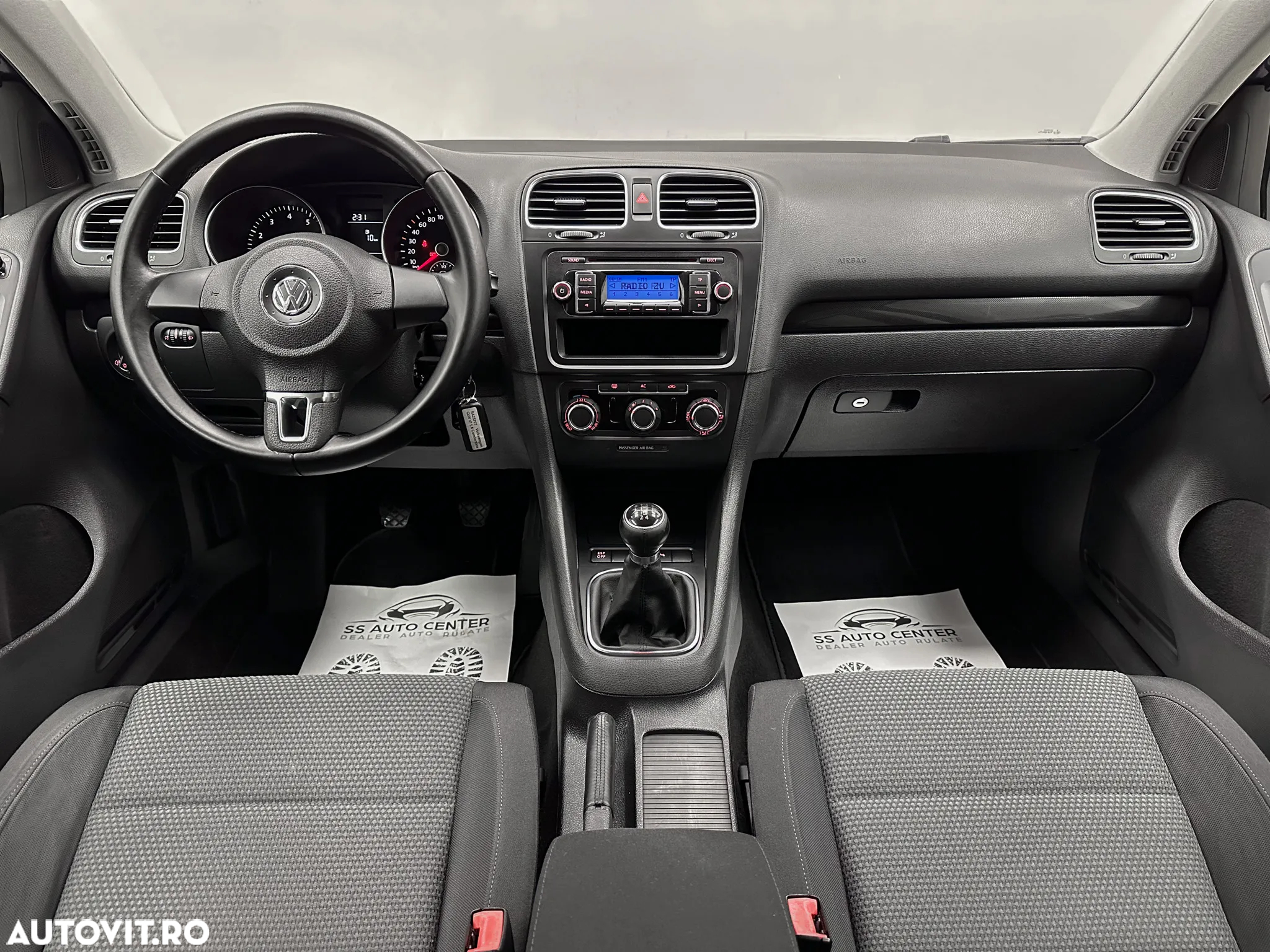 Volkswagen Golf 1.6 Comfortline - 20