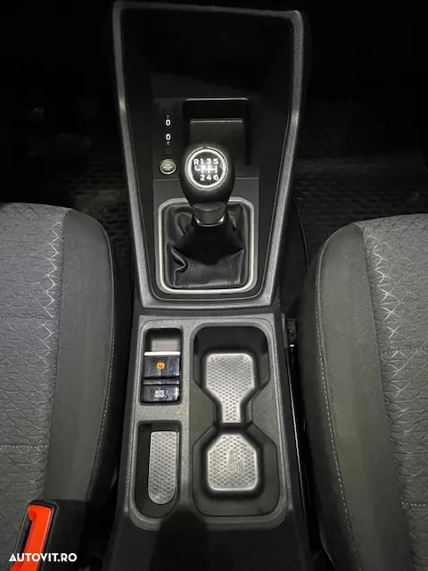 Ford Tourneo Connect 1.5L EcoBoost LWB Titanium - 26