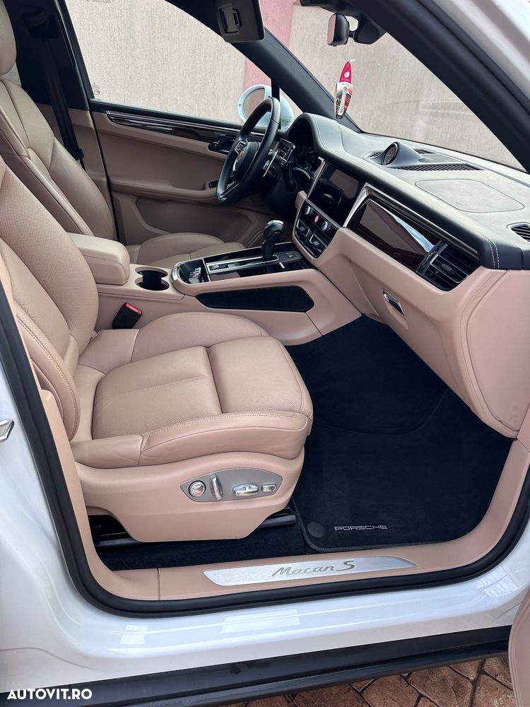 Porsche Macan - 13