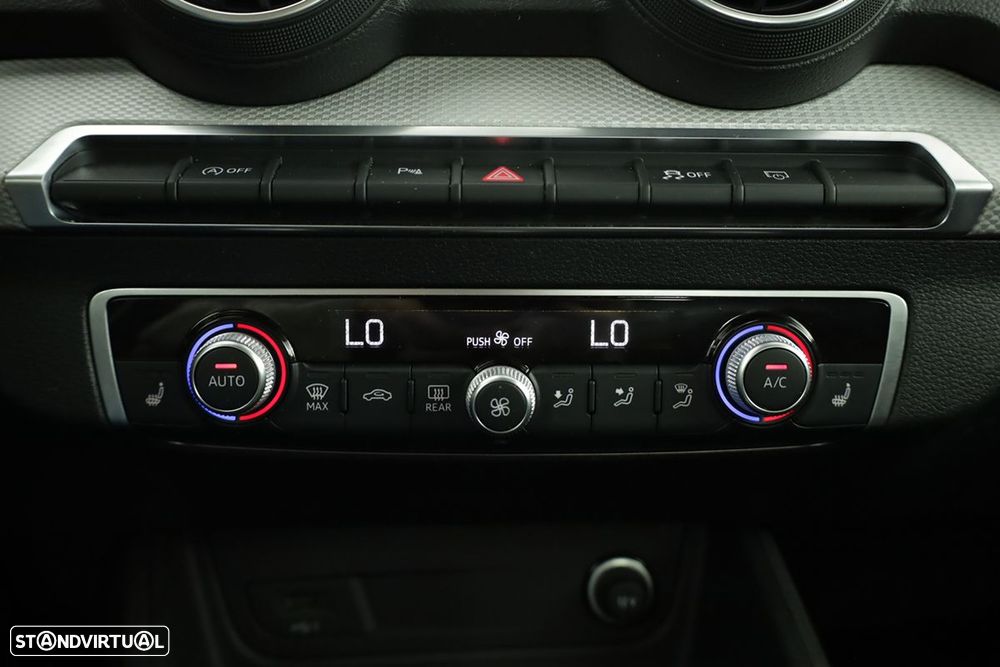 Audi Q2 35 TFSI S tronic - 12