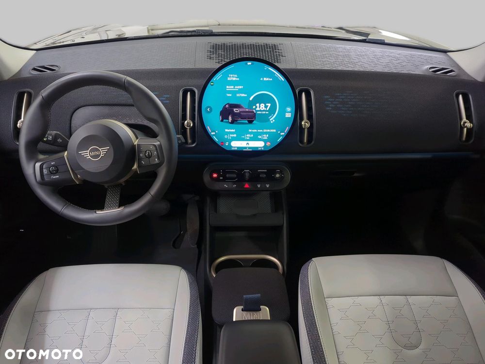 MINI Countryman SE ALL4 66.5kWh Linia Classic - 9