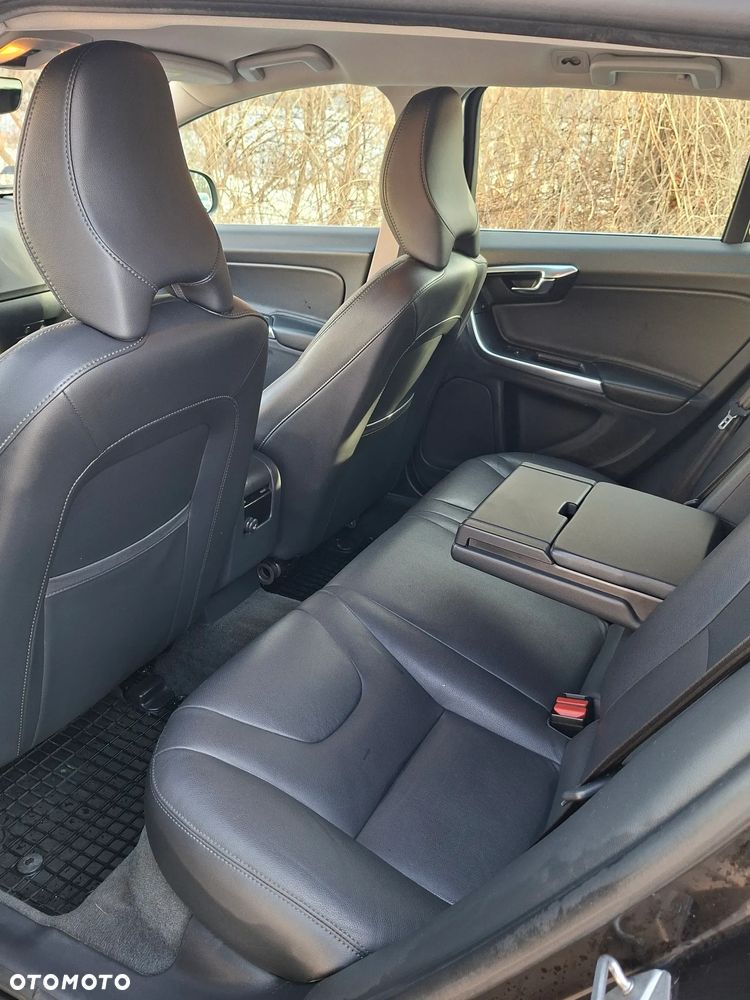 Volvo V60 D3 - 4