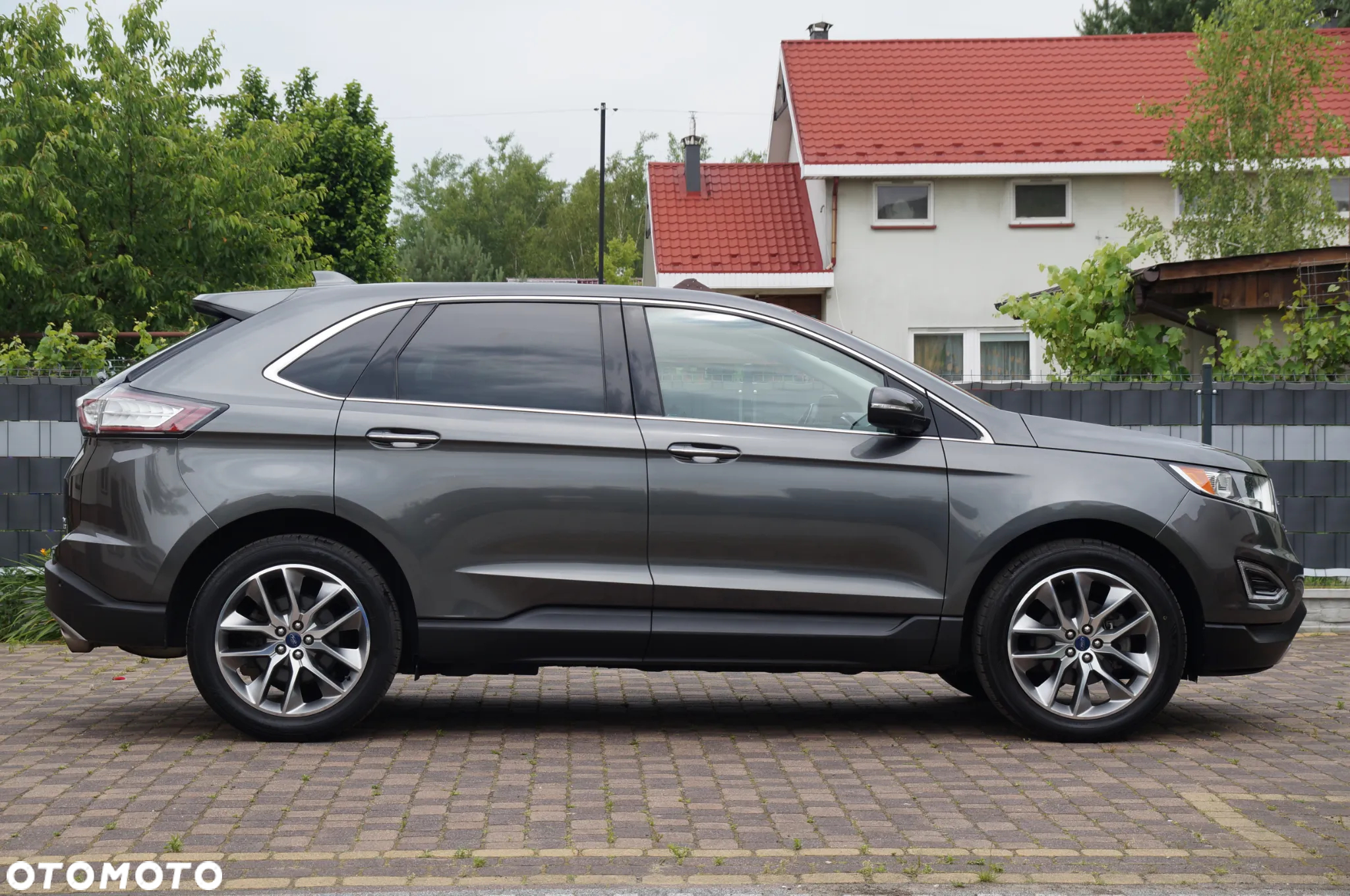 Ford Edge - 10