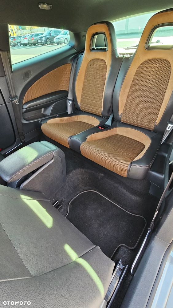 Volkswagen Scirocco 2.0 TSI Shark - 12