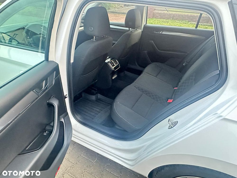 Skoda Superb 2.0 TDI Active - 16