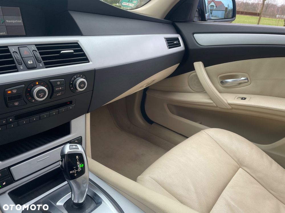 BMW Seria 5 530d Edition Exclusive - 24