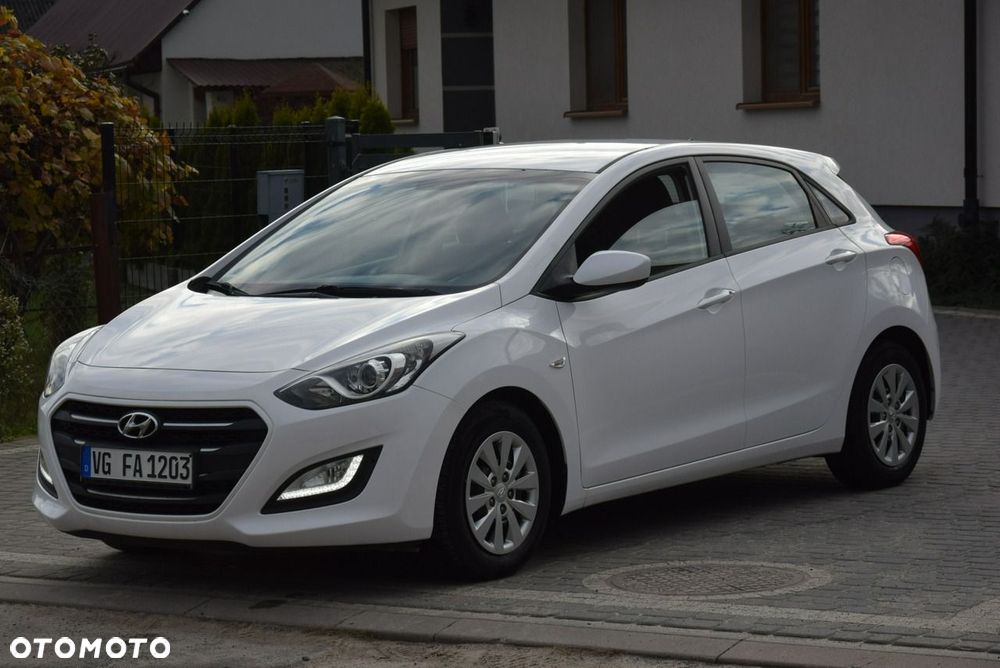 Hyundai i30 1.4 Classic + - 4