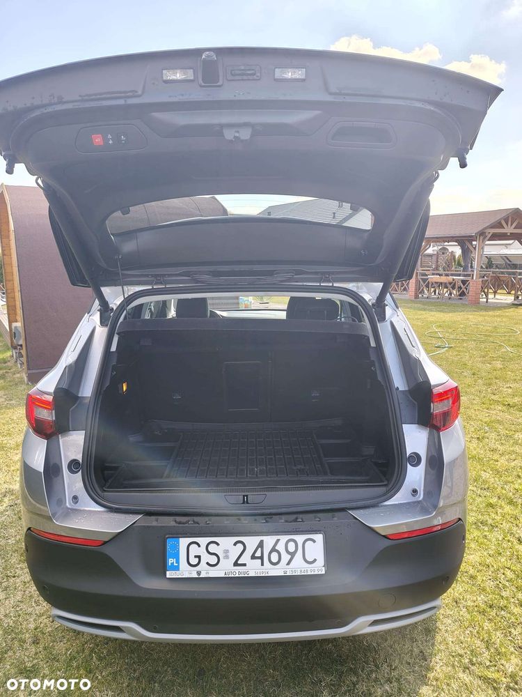 Opel Grandland X 1.6 T Elite S&S - 9