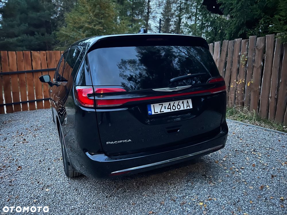 Chrysler Pacifica - 24