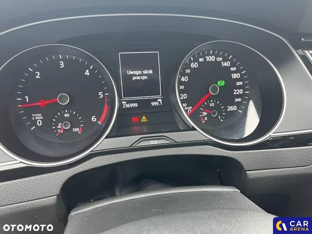 Volkswagen Passat - 10