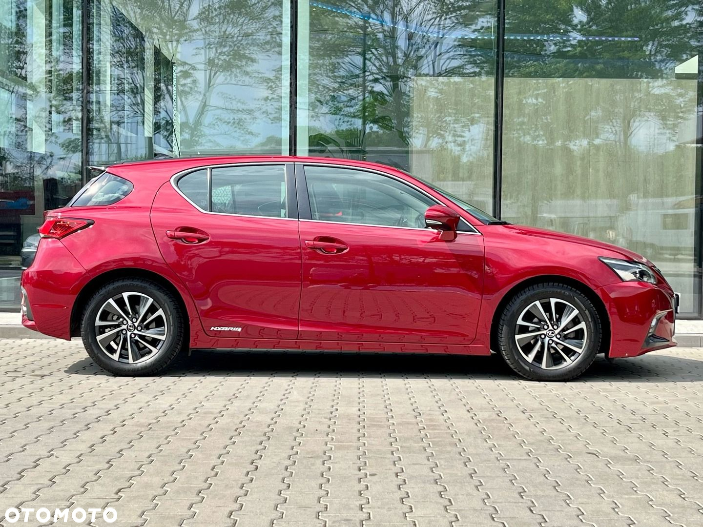 Lexus CT - 4