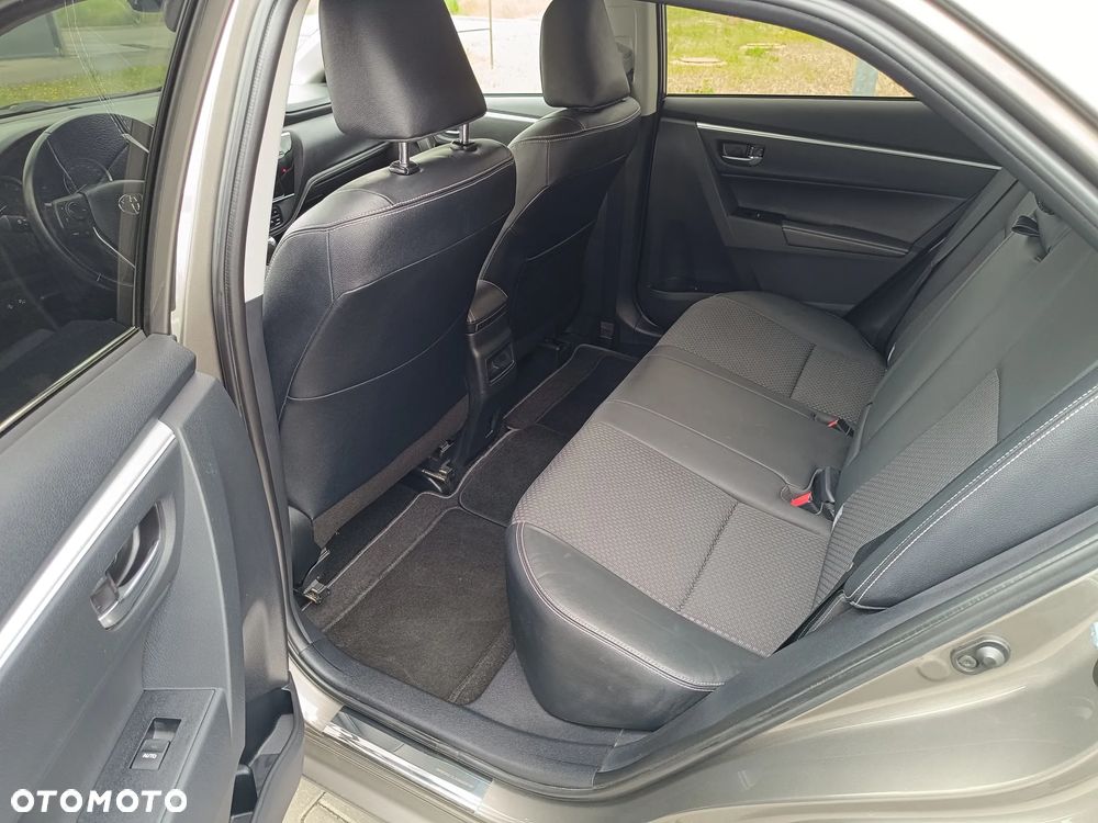 Toyota Corolla 1.6 Prestige - 11