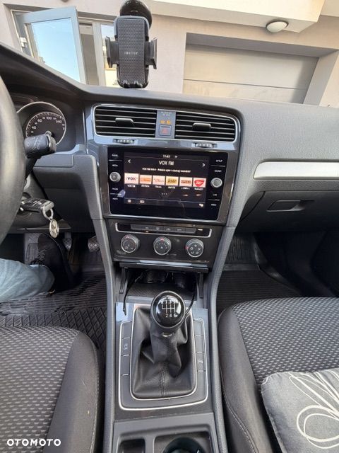 Volkswagen Golf - 12