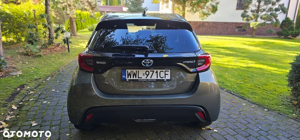 Toyota Yaris 2021 photo 2