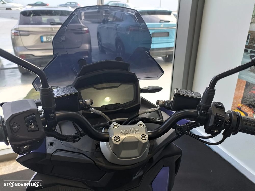 Aprilia SR GT 125 - 5