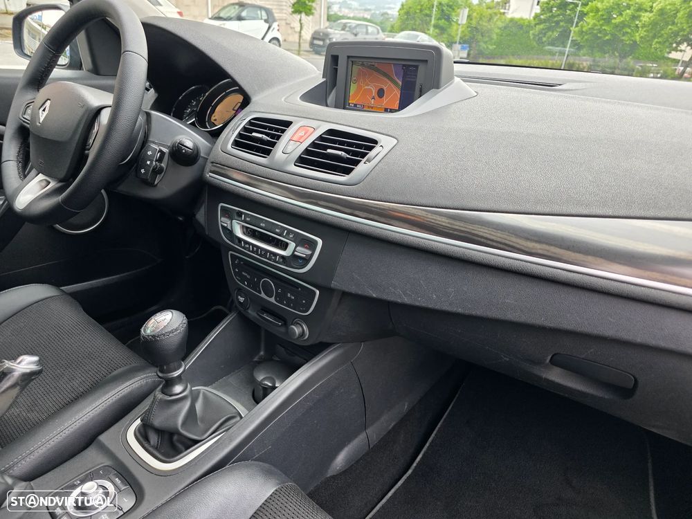 Renault Mégane 1.5 dCi Dynamique - 8