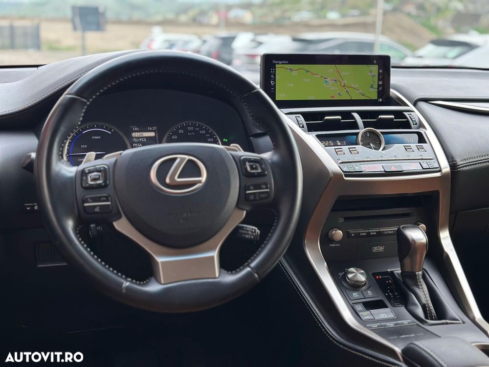Lexus Seria NX 300h E-FOUR Luxury Line - 17