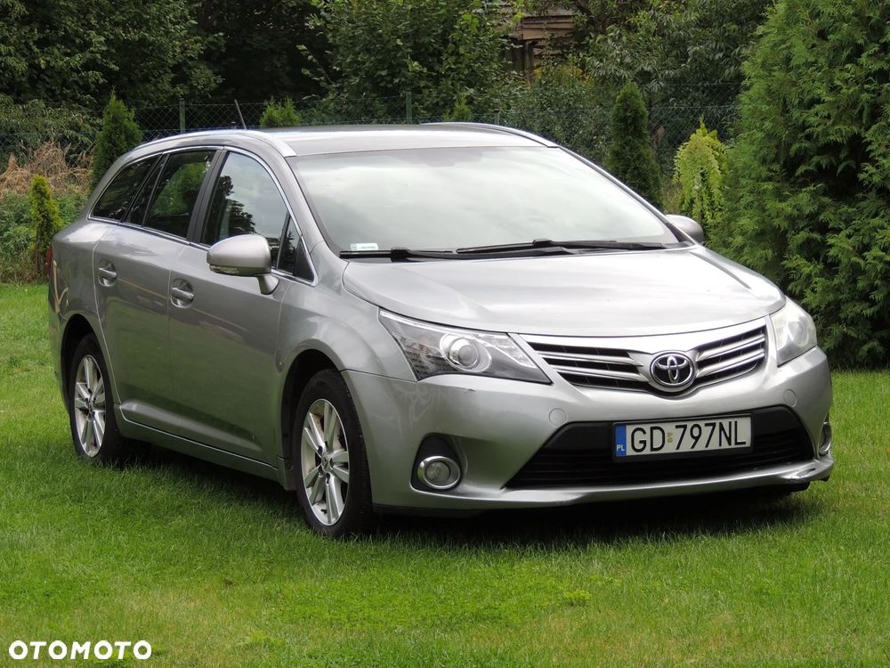 Toyota Avensis 2.0 D-4D Active - 12