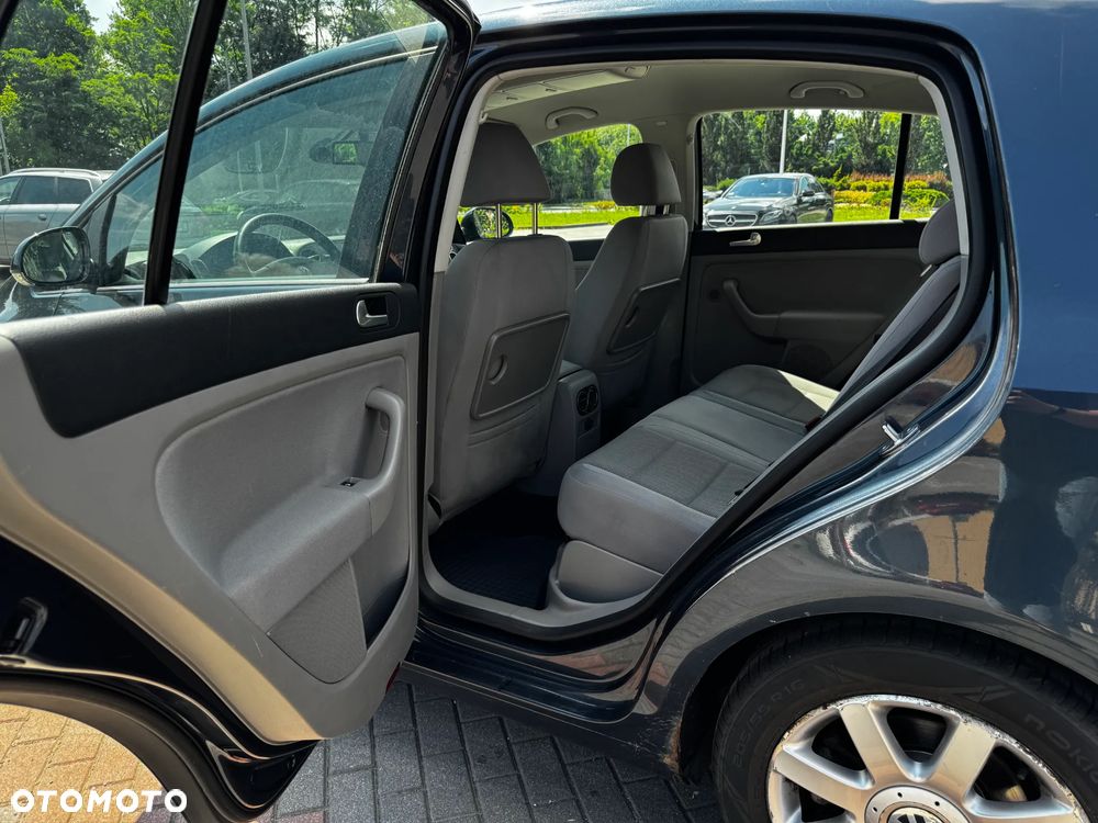 Volkswagen Golf Plus - 18
