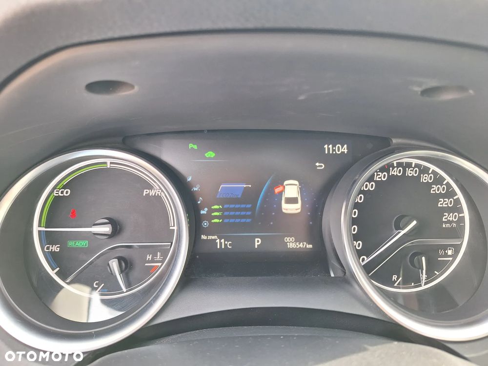 Toyota Camry 2.5 Hybrid Comfort CVT - 29