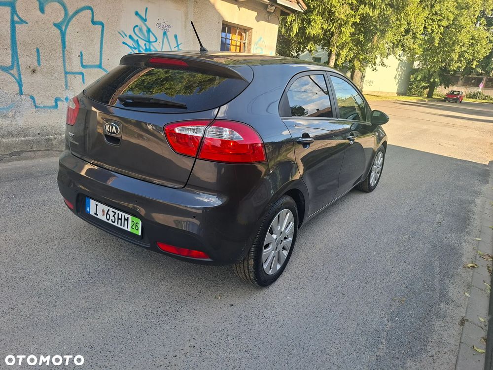 Kia Rio 1.2 M - 4