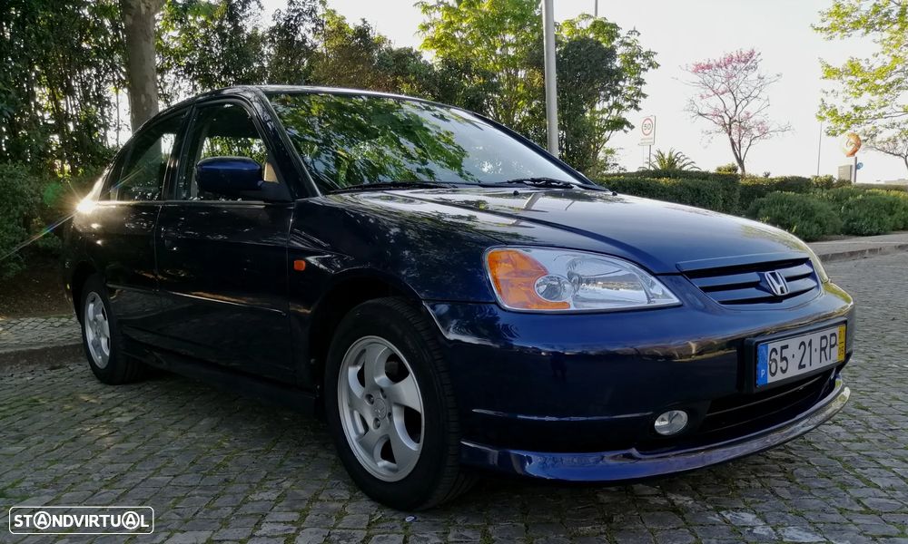 Honda Civic 1.6 ES - 3