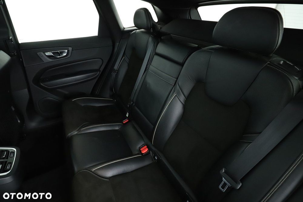 Volvo XC 60 - 22