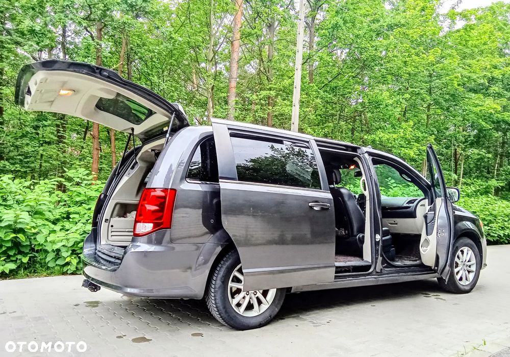 Dodge Grand Caravan - 1