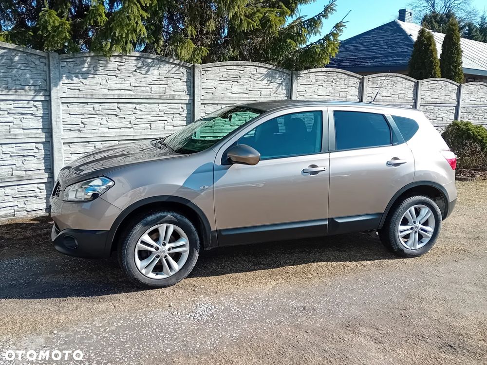Nissan Qashqai - 1