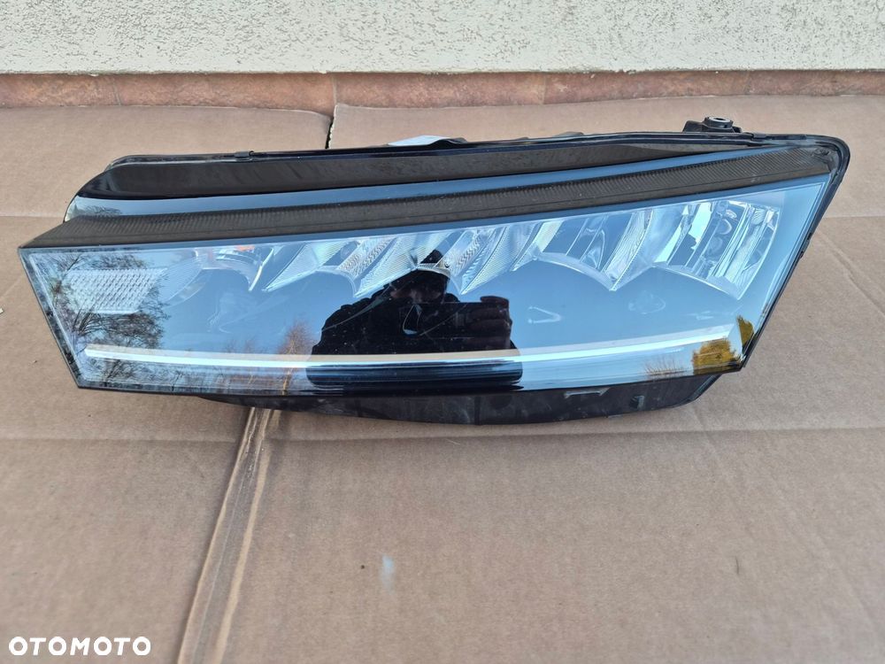 lampa przednia lewa skoda octavia iv full led oryginał - 1