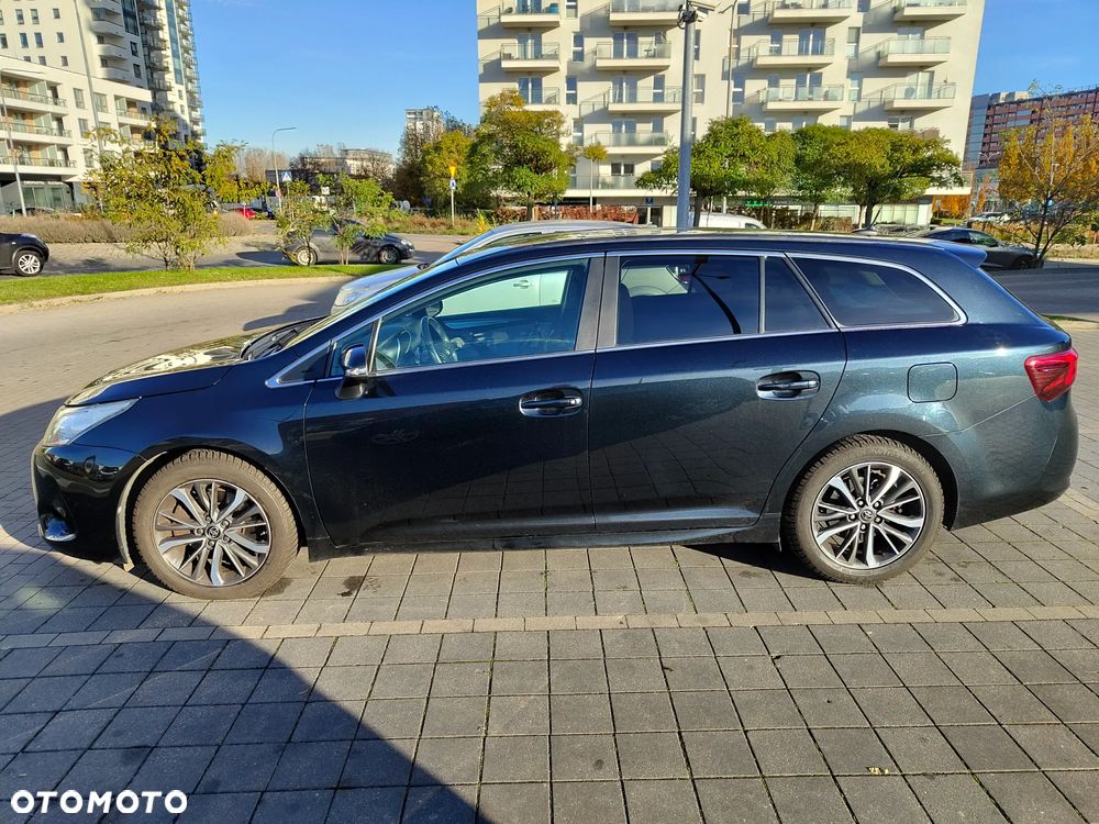 Toyota Avensis 2.0 D-4D Active Business - 4